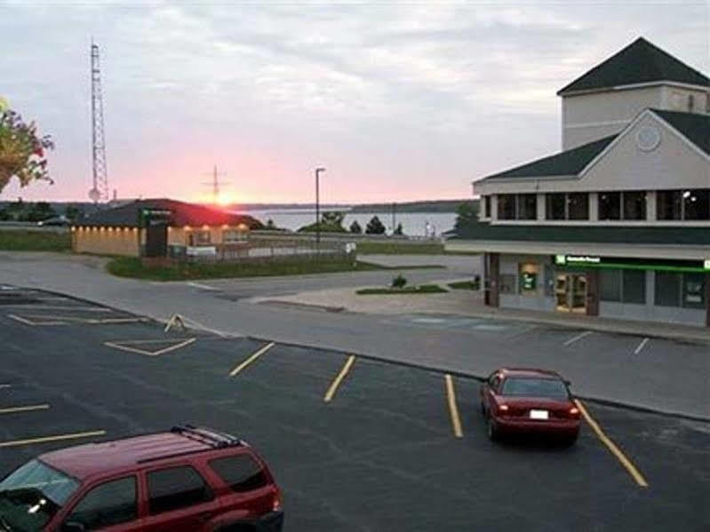 Econo Lodge Miramichi Exterior foto